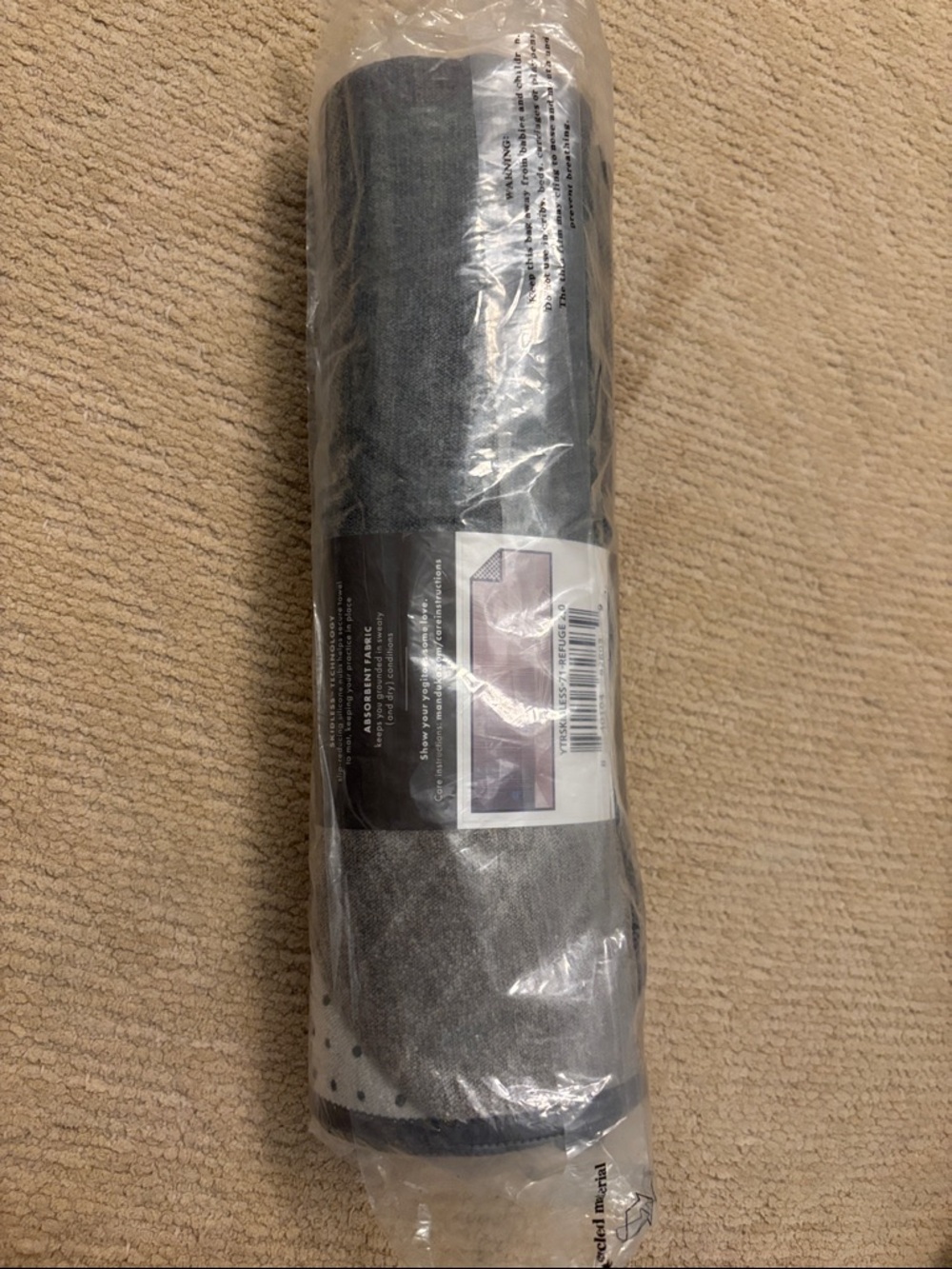 manduka Yogitoes Skidless Yoga Towel - Heather Gray with Light Blue Accent - Picture 6 of 7